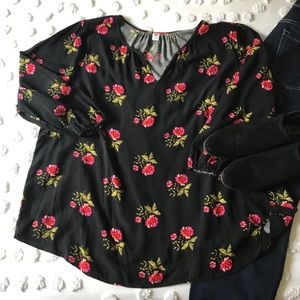 Cute Blouse with Floral Print